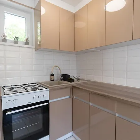 G2 Zsory Apartment Mezokovesd