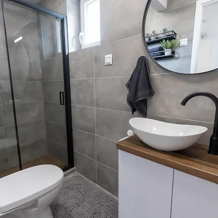 Apartment G2 Zsory